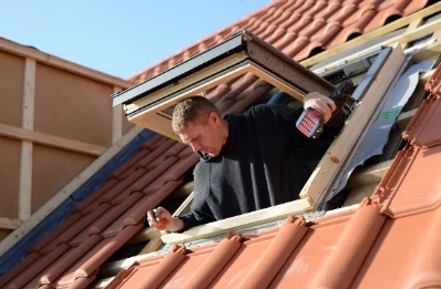Pose de fenêtres de toit Velux à Trébédan